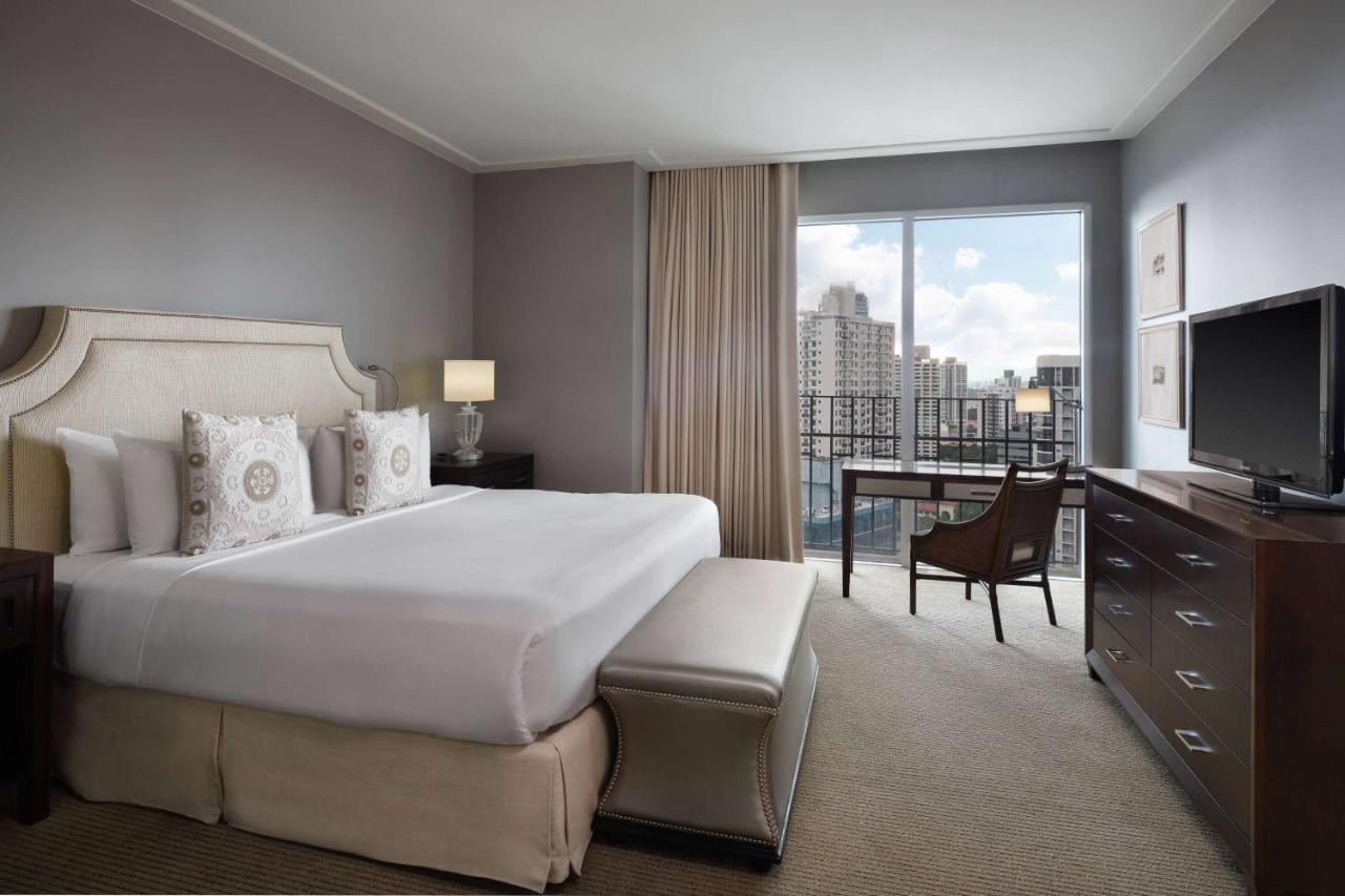 Bristol Panama, A Registry Collection Hotel Luaran gambar A bedroom at the JW Marriott San Antonio