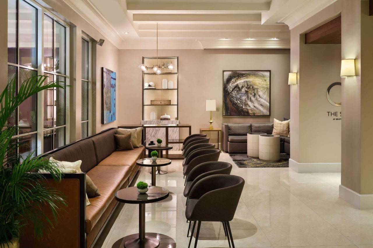 Bristol Panama, A Registry Collection Hotel Luaran gambar The Club at Miami International Airport