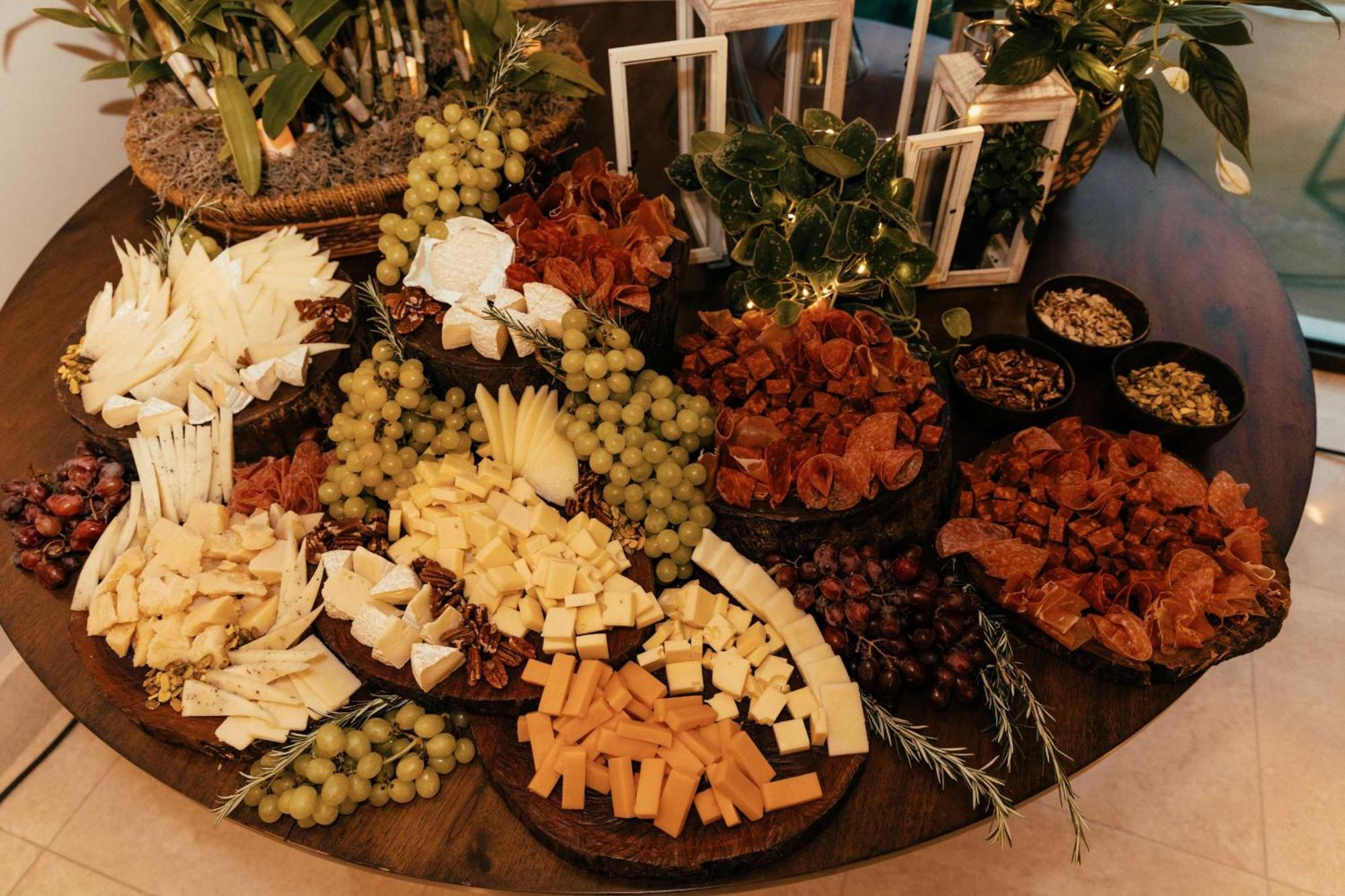 Bristol Panama, A Registry Collection Hotel Luaran gambar A cheese platter