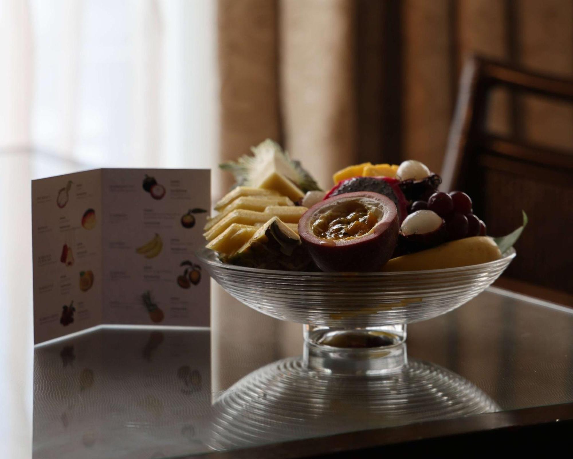 Bristol Panama, A Registry Collection Hotel Luaran gambar Fruit salad