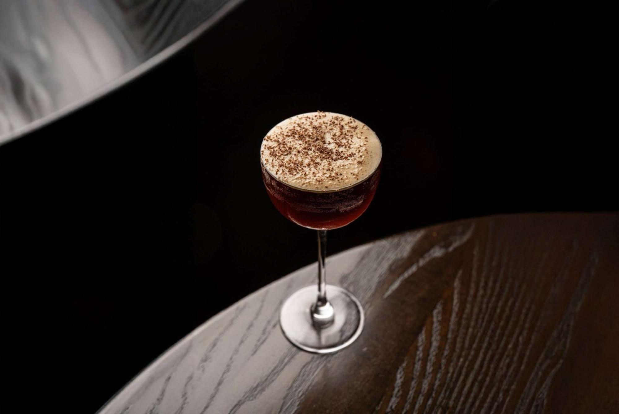 Bristol Panama, A Registry Collection Hotel Luaran gambar A chocolate martini